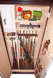 Оружейный сейф с отделкой натуральным деревом Armwood 969 NNP G LUX. (ArmWood)